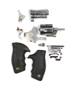 Smith & Wesson 605 Revolver