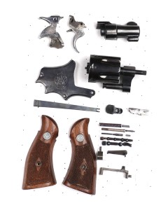 Smith & Wesson 10