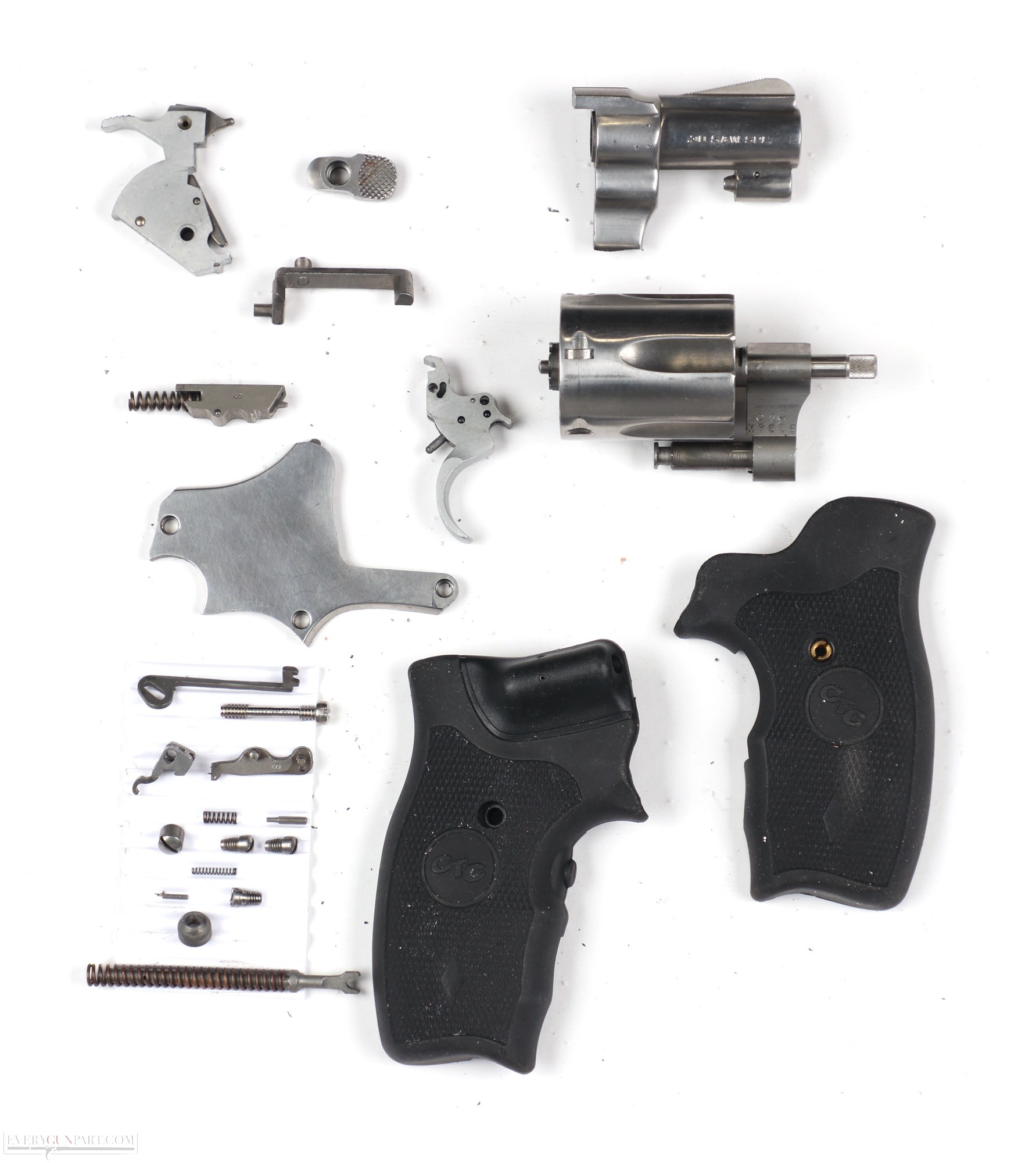 Smith&Wesson  パーツ&アクセサリーカタログ Smith & Wesson S&W J Frame 36 J FRAME Cylinder & Crane